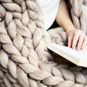 Chunky Knit Merino Wool Blanket: Soft Arm Knitted Throw